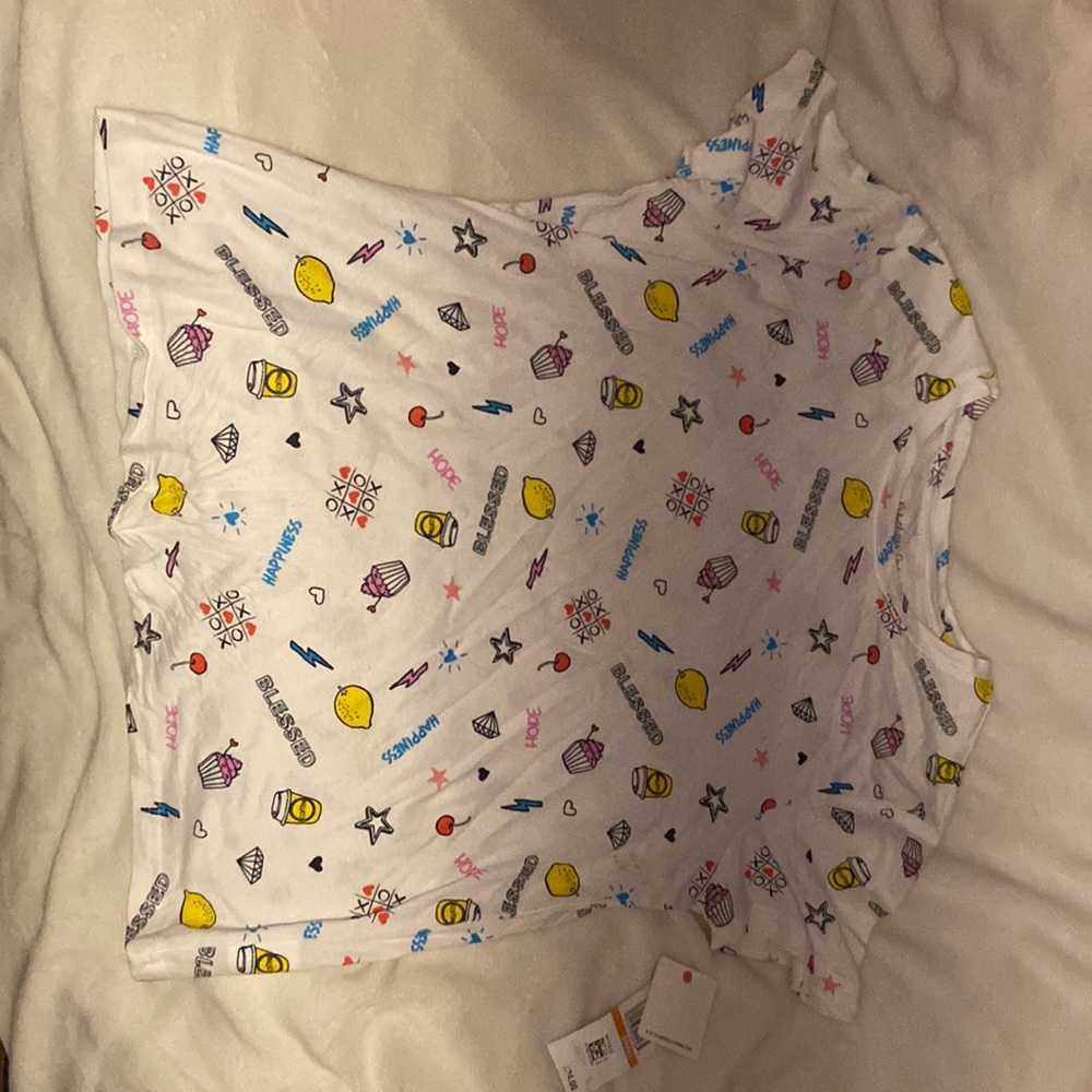 A women’s small crop top.Perfect for teens or preteens.New with tags